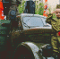 Любимые военные песни, ретро-автомобиль и сотни гвоздик. Группа компаний «ЮгСтройИнвест» поздравила жителей «Губернского» с Днём Победы - Кубанские Новости