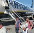 Экстренная посадка самолета Ryanair в Минске: по данным СМИ, вместе с создателем оппозиционного Telegram-канала Nexta была задержана гражданка России - Югополис