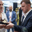 Евгений Наумов посетил выставку «МодаФест» с продукцией краснодарских дизайнеров - Новая Газета Кубани
