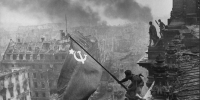Выставка работ фотографа Победы Евгения Халдея откроется в Краснодаре - Кубанские Новости