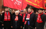 Коммунисты провели в Москве на Красной площади торжественную акцию в преддверии Дня Советской космонавтики