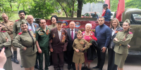Трёх ветеранов поздравили с Днём Победы в Фестивальном микрорайоне Краснодара - ТК Краснодар