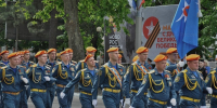 В Новороссийске сотрудники МЧС России принимают участие в репетиции Военного Парада Победы - МЧС