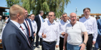 Вениамин Кондратьев проинспектировал пляжные территории Ейской Косы - Газета Кубань Сегодня