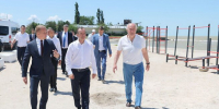 Кондратьев проверил благоустройство пляжей на Ейской косе - Газета Краснодарские известия