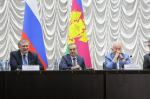 Вениамин Кондратьев поручил построить спортплощадку и отремонтировать бассейн в Ейске