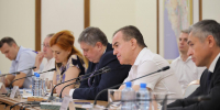 Вениамин Кондратьев встретился с представителями санаторно-курортного комплекса Анапы - Министерство курортов