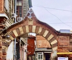 Воссоздать — не то же, что снести!