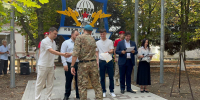 Социалисты поздравили с праздником ветеранов ВДВ в Выселковском районе - Справедливая Россия