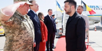  «Галстуков мы от него не ждем»: Белый дом уточнил, наденет ли Зеленский костюм на встречу в США - LiveKuban.Ru