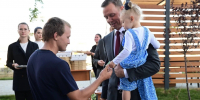 Новоселами стали 64 жителя Новороссийска, оставшихся без попечения родителей - Комсомольская Правда