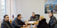 Депутат ЗСК Виктор Тепляков провёл приём граждан в сочинском микрорайоне - Единая Россия