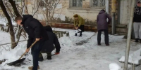 Представители органов ТОС помогают с уборкой снега в Краснодаре - Администрация города Краснодар