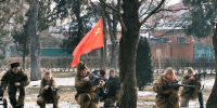 В сквере Льва Толстого показали реконструкцию боя за освобождение Краснодара - Администрация города Краснодар