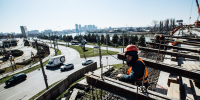 На Тургеневском мосту установили новые балки и плиты пролётного строения на полосах на въезд в Краснодар - Администрация города Краснодар