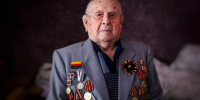 Вениамин Кондратьев поздравил со 102-летием ветерана Великой Отечественной войны из Краснодара - Департамент информационной политики