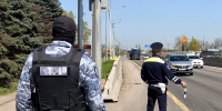 Совместный рейд судебных приставов и ГИБДД в Краснодаре: арестовано 7 автомобилей, взыскано более 500 тысяч рублей - УФССП