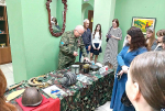 ДЕТИ ПОСВЯЩАЮТ РИСУНКИ ГЕРОЯМ!