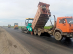 Участок дороги рядом с поселком Первомайским в Ейском районе ремонтируют по нацпроекту с опережением графика