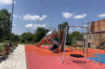 В Апшеронске завершается благоустройство сквера имени Комарова