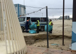 Мэр Анапы показала последствия сильного ливня на центральном пляже
